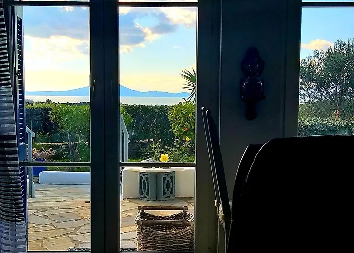 Haus Asterakia Lägenhet Aliko Beach