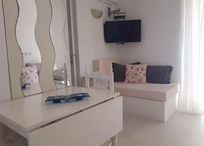 Haus Asterakia Lägenhet Aliko Beach